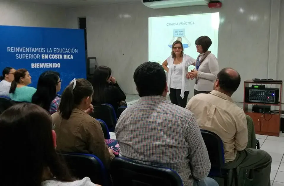 charla crisis 4