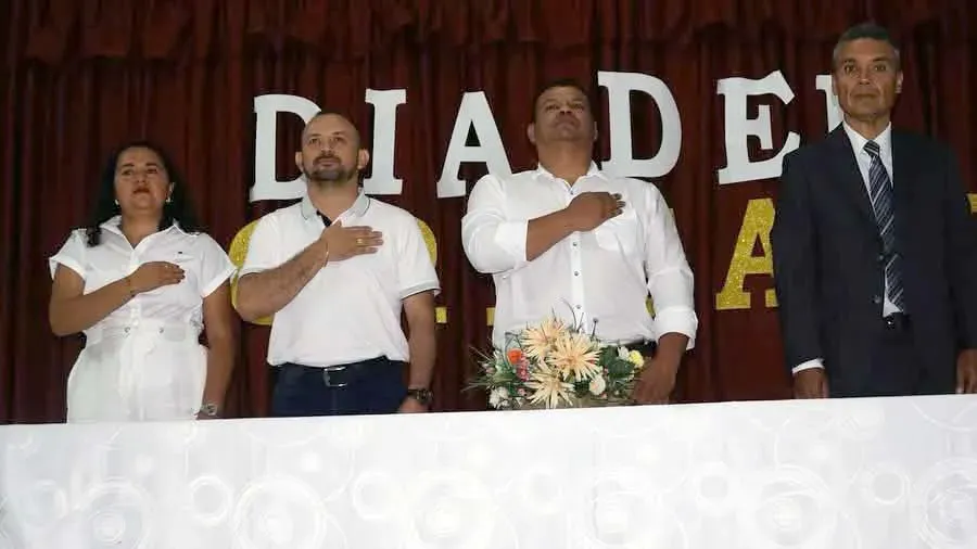 dia egresados colombia1