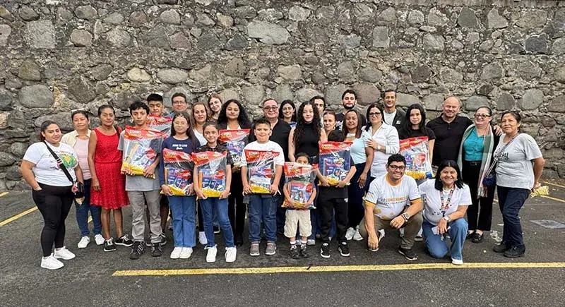 entrega utiles escolares